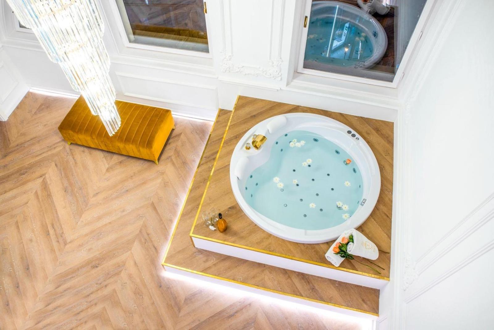 Jacuzzi Royal Suite بودابست المظهر الخارجي الصورة