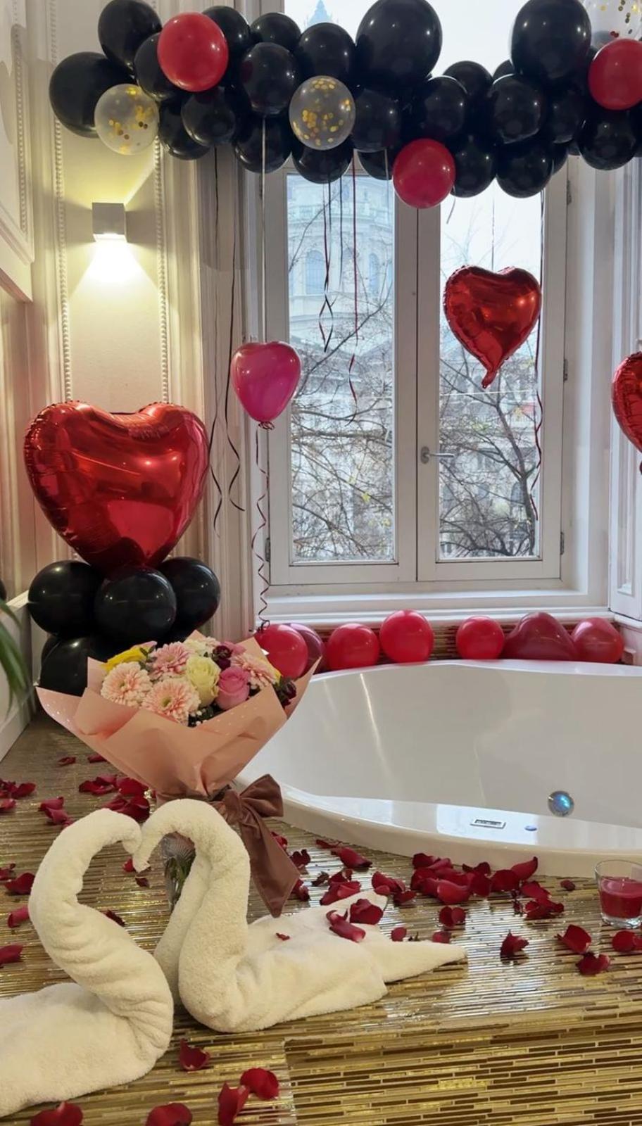 Jacuzzi Royal Suite بودابست المظهر الخارجي الصورة